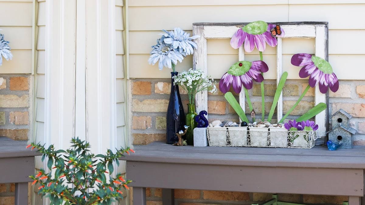 Potting Bench με Floral Garden Art.